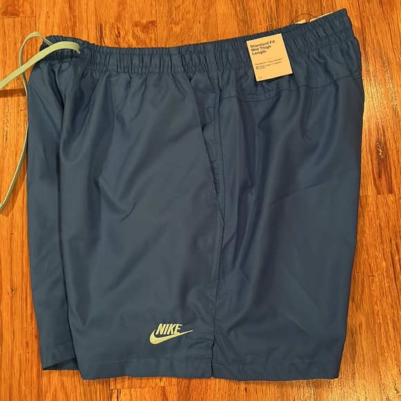 Men’s Nike Sportswear - Picture 10 of 10